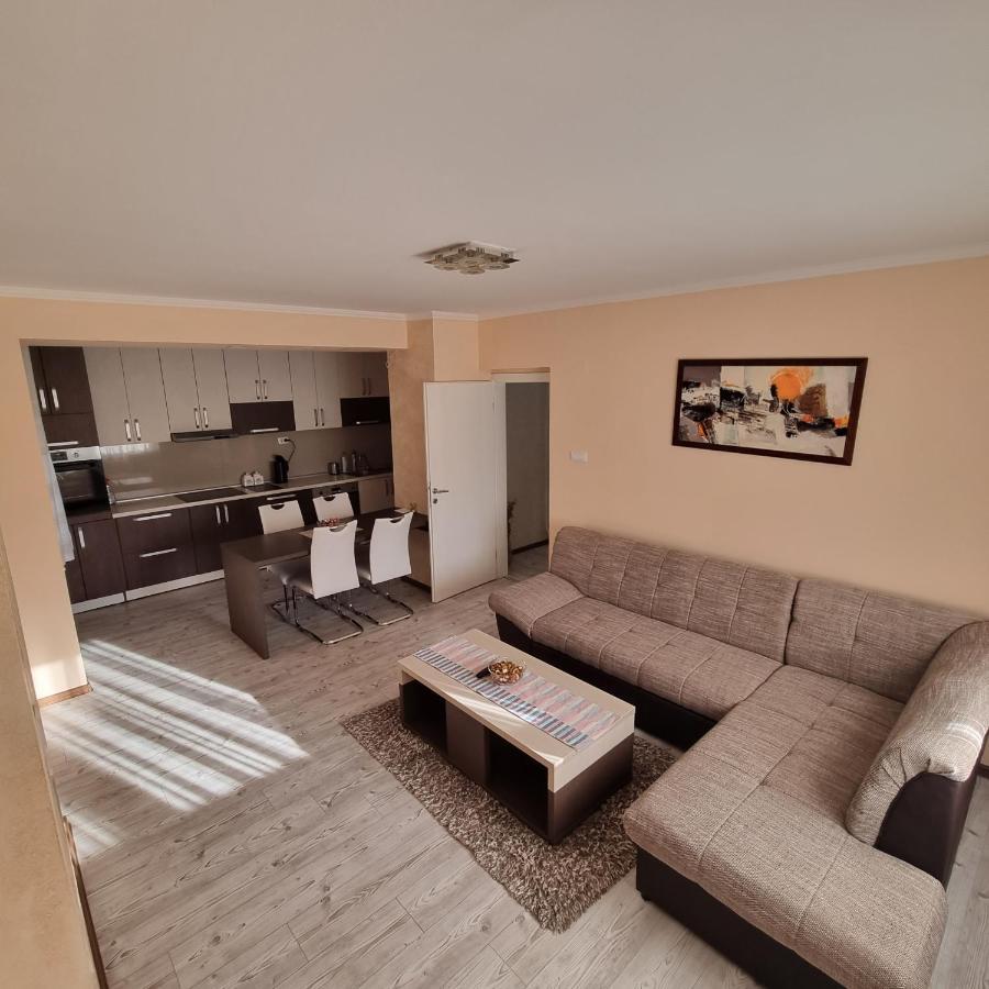Koks Apartmans Суботиця Екстер'єр фото
